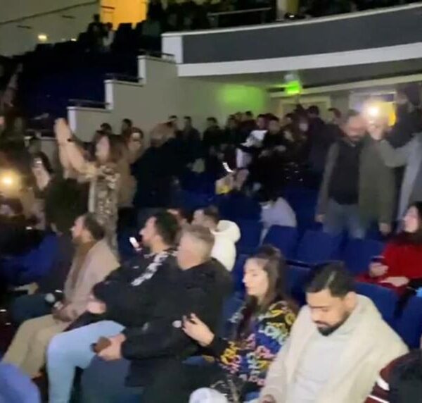 F4BA64A3-B326-40BC-A06A-D9672F29D52B